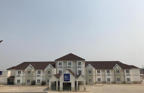 Chadron Hotel | Chadron Inn & Suites