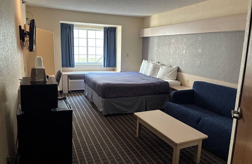 Chadron Hotel | Chadron Inn & Suites