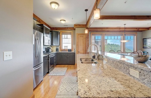 Boone Condo | Chalakee Lodge CH-3- Mountain View, Gated Resort, Indoor/Outdoor Pools & Hot Tub