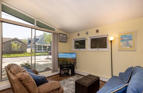 Town Bank House | Chalet by the Bay. 2 bedroom 1 bath Pet Friendly Close to Bay Beaches