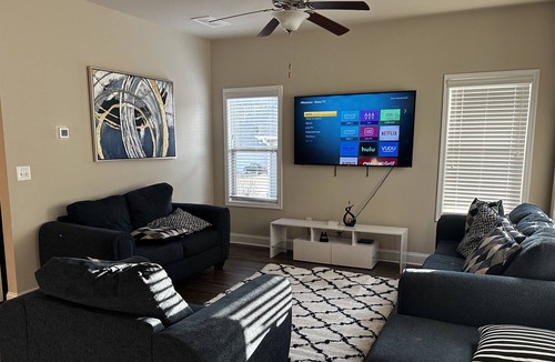 Dallas House | Charis Summer Home