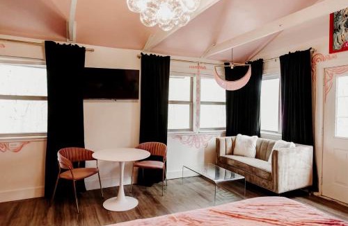 Tracy City House | Charm in the Mountains: Your Nicest Getaway Awaits at Our One-of-a-Kind Tracy City Cabin