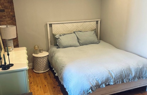 Greenpoint Apartment | Charming 1-bedroom apartment in vibrant Brooklyn