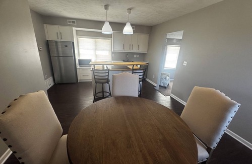 Dahlman Apartment | Charming 1-bedroom apartment downtown Omaha. Perfect for CWS or visiting Zoo