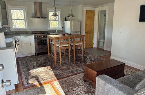 Croom Cottage | Charming 1-bedroom cottage with AC in cozy Harwood