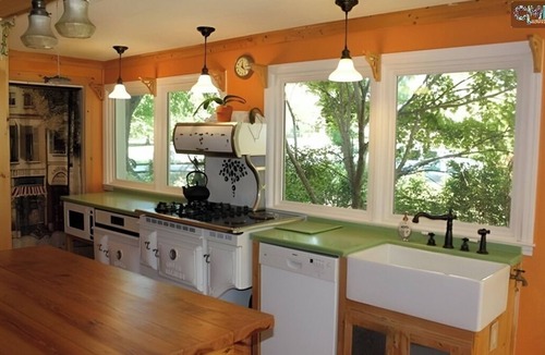 Chapin Cottage | Charming 1-bedroom "glamping" cottage in peaceful Chapin [see description below]