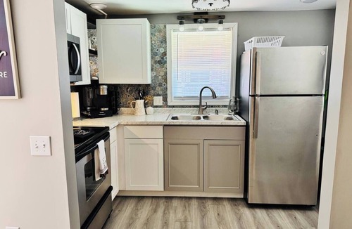Sumter House | Charming 1-bedroom house with WiFi, AC in nice Sumter