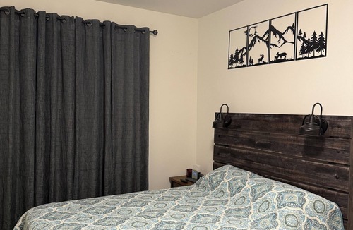 Louisville Apartment | Charming 1 ROOM in shared apartment with WiFi, AC close to Knoxville