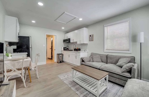 Hanover Apartment | Charming 1BD 1BA, Central Loc!