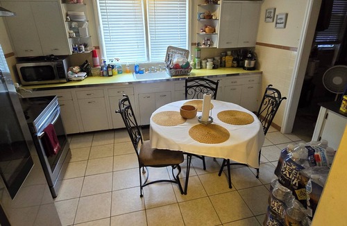 Gibbstown House | Charming 2-bedroom house with WiFi, AC in superb Greenwich Township