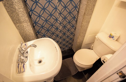 Midtown Apartment | Charming 2-bedroom apartment in pleasant New York 1 Bunk-Full/Twin, 2 Full beds