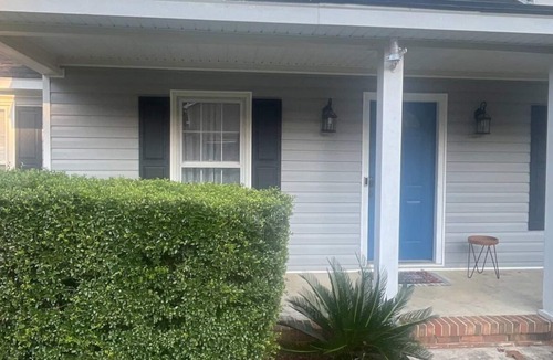 Irmo House | Charming 2-bedroom house in Irmo with AC