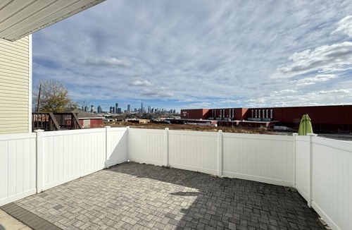 Communipaw Apartment | Charming 2 bedroom apartment with WiFi AC in terrific Jersey City