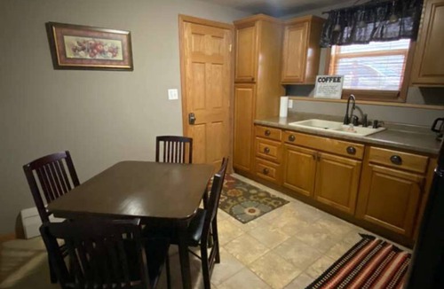 Valley City Condo | Charming 2-Bedroom Condo with AC — Walk to Downtown & VCSU