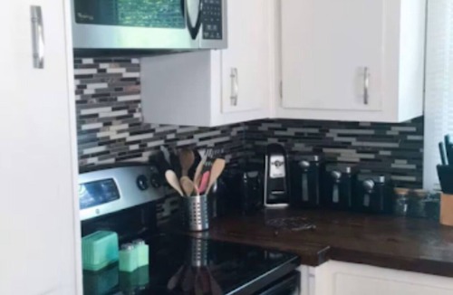 Warrenville Cottage | Charming 2-bedroom cottage 3 miles from Historic downtown Aiken!