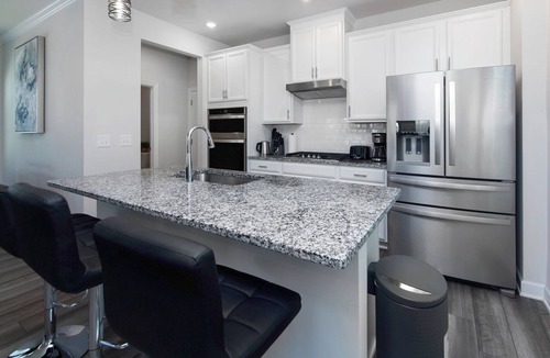 Steele Creek House | Charming 2 story home in South Charlotte, featuring cozy and convenient spaces.