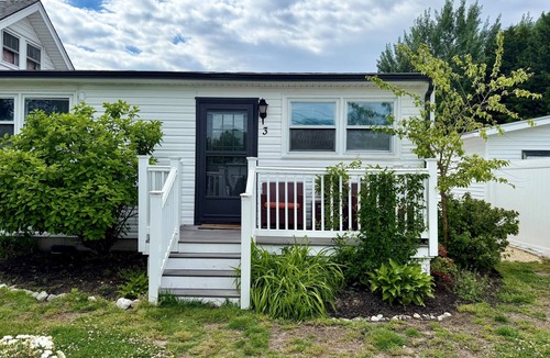 Erma Apartment | Charming 2BR, steps to Hawk Haven, near Beaches