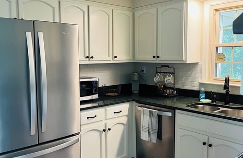 Rio House | Charming 3-bedroom Hallmark Home Away From Home