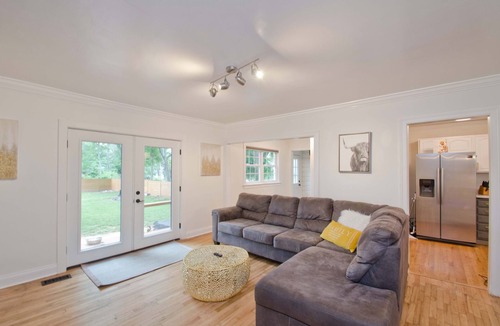 Decatur House | Charming 3-bedroom 3Bathroom House in the Medical District