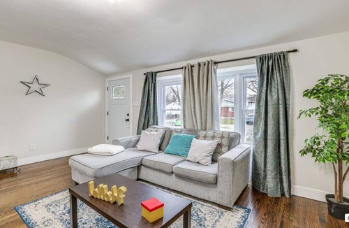 Lawnside House | Charming 3-bedroom Home near Philadelphia