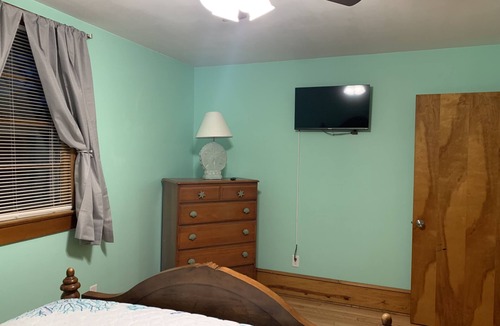 Onancock House | Charming 3-bedroom house with game room in Historic Onancock. Pet friendly