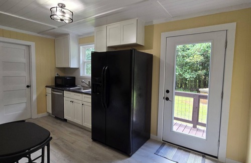 Newell House | Charming 3-bedroom house on a farm in Newell