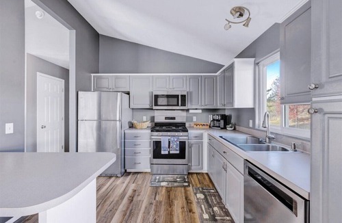 North Central Omaha House | Charming 3-bedroom house with 4 beds