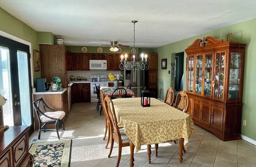 Chesterfield House | Charming 3-bedroom , 2 bath house with A/C, Fast WiFi, pet friendly