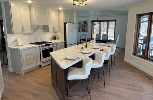 Lake Crystal House | Charming 3-bedroom house in serene Lake Crystal with Chef's kitchen