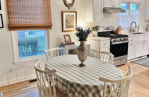 Point Pleasant Cottage | Charming 4-bedroom cottage with WiFi and AC in Bay Head