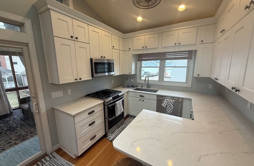 Clear Lake House | Charming 4-bedroom house in delightful downtown, 2 blocks to everything