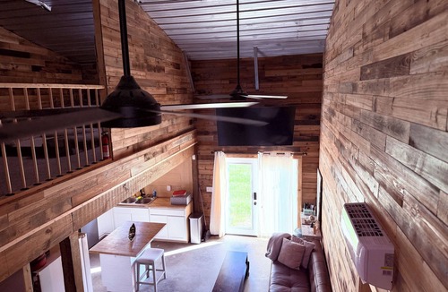 Grady House | Charming and quiet 1-bedroom loft barndominium on 12 acres with RV hookups