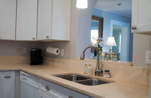 Forest Park House | Charming Avondale Bungalow