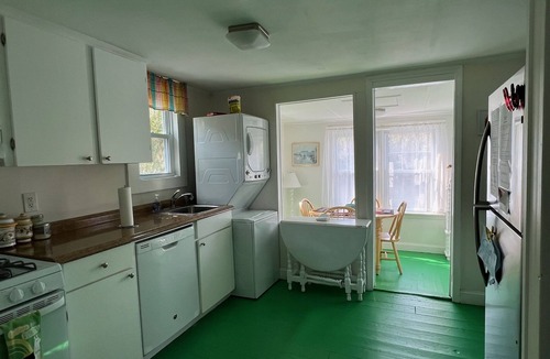 Avon Cottage | Charming Bay Head Waterfront Cottage with Yard: Easy Walk to Beach & Town