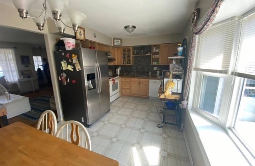 Gold Coast Cottage | "Charming Bayfront Cottage Sleeps 6, Pet-Friendly, Breathtaking Views!"