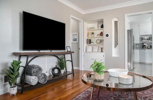 Benson House | Charming Benson Home Fenced Yard & BBQ