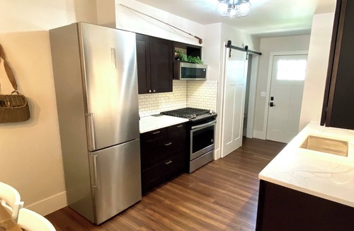 Spearfish House | Charming Bungalow 2 in lovely Spearfish with WiFi, AC