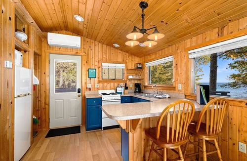 Two Harbors Cabin | Charming cabin only feet from Lake Superior