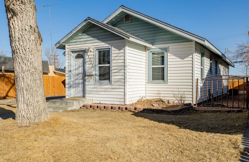 Cody House | Charming Cody Home - sleeps 5, walking distance to downtown!