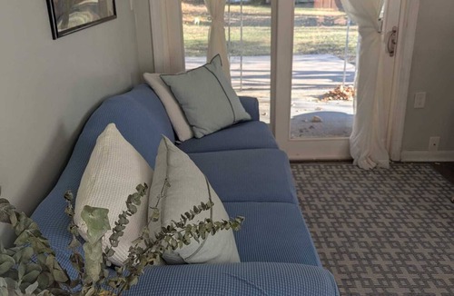 Long Branch Cottage | Charming Cottage in Long Branch Near Beach