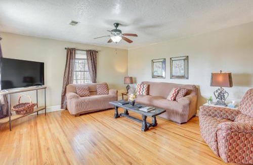 Gadsden House | Charming Gadsden Home w/Golf Course Views!