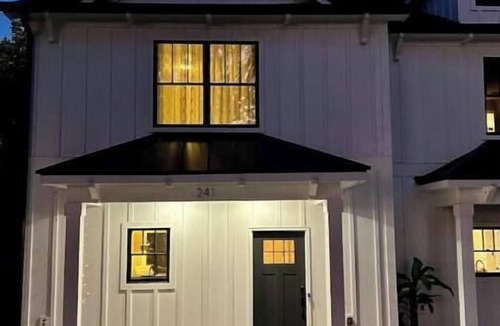 Gainesville House | Charming Gainesville Townhome 2