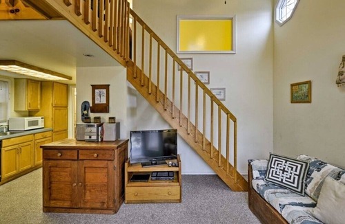 Surf City Cottage | Charming Garden Cottage - Surf City Ocean Block!