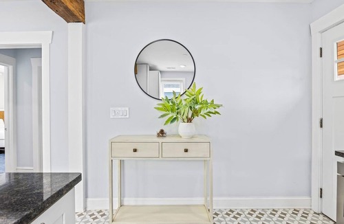 Gardens Apartment | Charming Garden District Escape! Walk to Beach