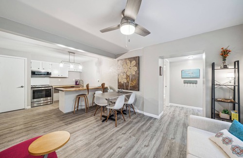 Stillwater House | Charming Group Getaway Near Downtown Stillwater- 6 Bedroom Accessible Rental