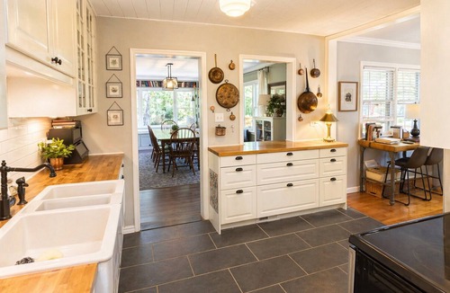 Fry's Spring House | Charming House Near UVA