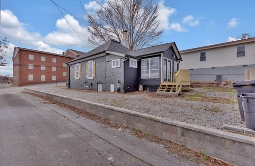 Lenoir City House | Charming Lenoir City Home Near Parks