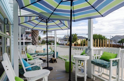 Wrightsville Beach House | Charming pet-friendly cottage w upscale amenities!