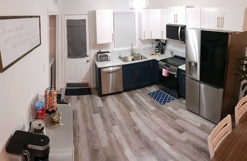 Richlands House | Charming, Private 2-bedroom house in awesome Richlands with AC, WiFi