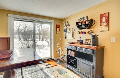 Savage House | Charming Savage Home w/Yard: 18 Mi to Minneapolis